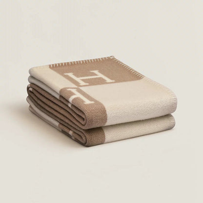 Chic Wool Cashmere Blanket - Isabelle