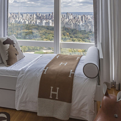 Chic Wool Cashmere Blanket - Isabelle